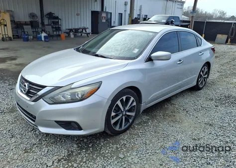 2017 Nissan Altima 2.5 Sr z USA, uszkodzony, nr VIN 1N4AL3AP9HC157342